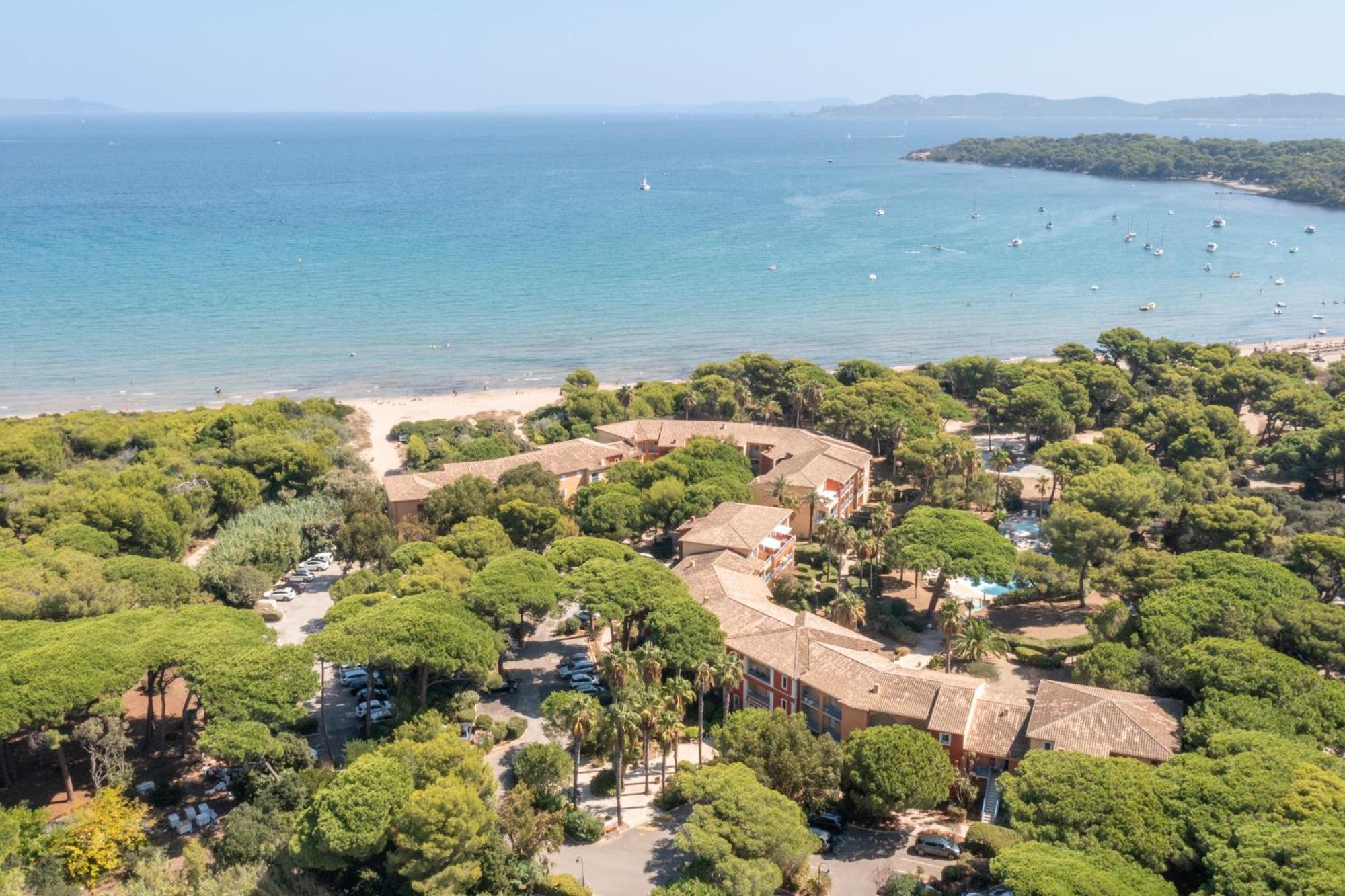 Residence Pierre & Vacances La Pinede Hyeres Bagian luar foto