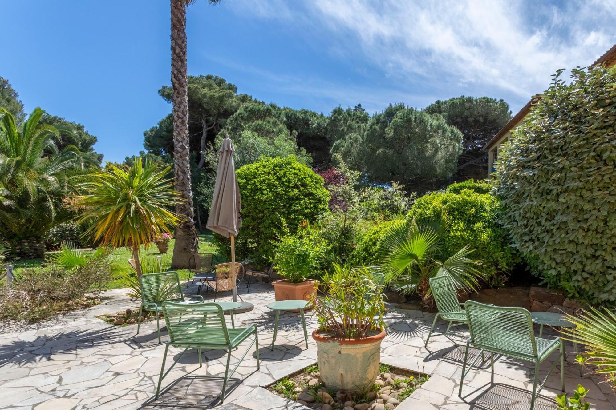 Residence Pierre & Vacances La Pinede Hyeres Bagian luar foto